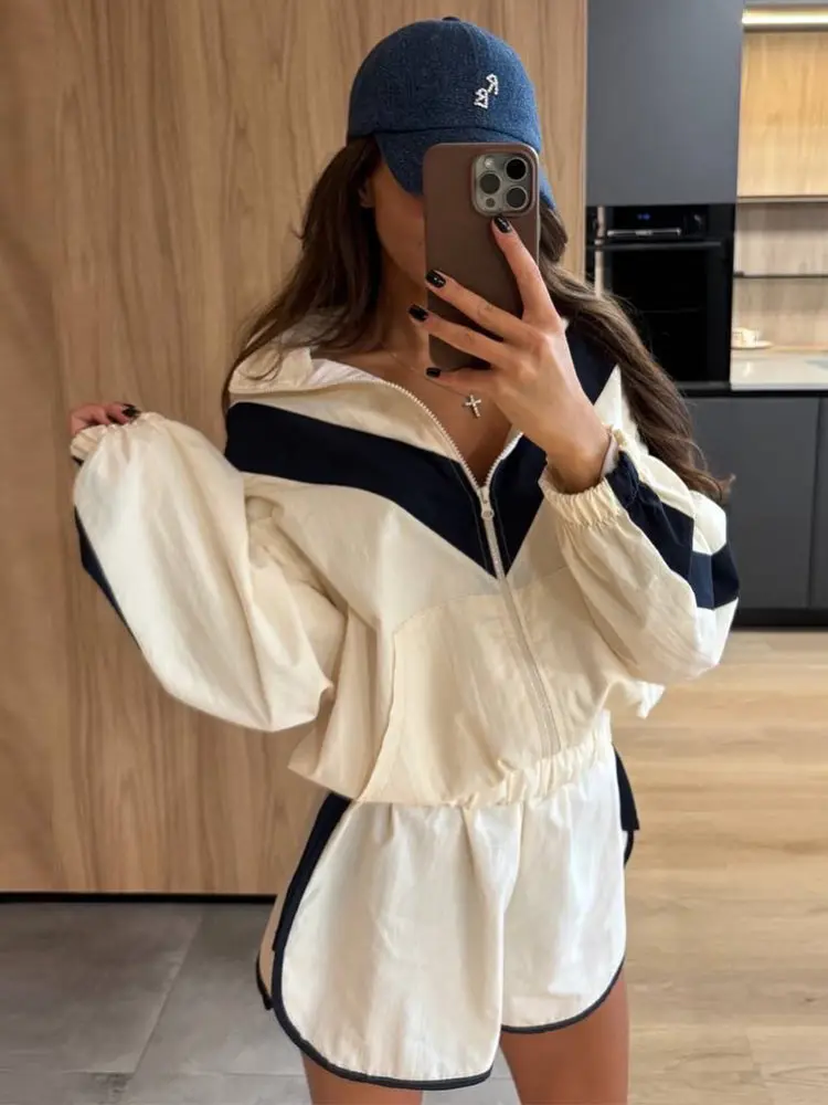 Contrast Shorts Two Piece Set  - đánh giá và giá Sewing Jackets